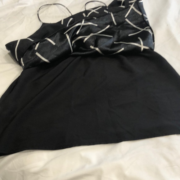 C/MEO COLLECTIVE Layered top! - Picture 12 of 14